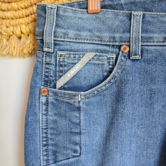 Ariat Rebar Womens Mid Rise Bootcut Cargo Pocket Riveter Jeans, Size 30 Short - Picture 3 of 10